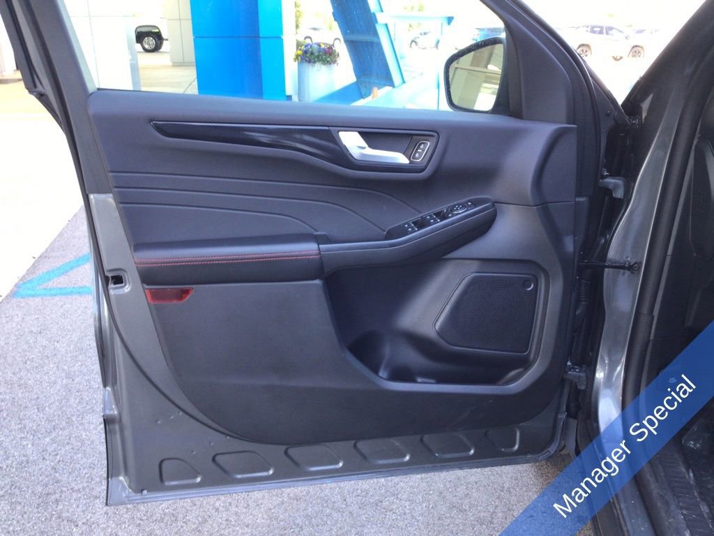 Used 2026 Ford Escape ST-Line AWD/4WD image 19