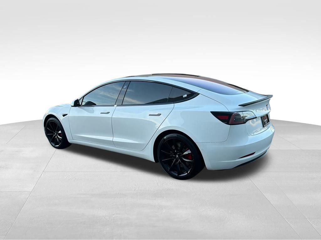 Used 2018 Tesla Model 3 image 3