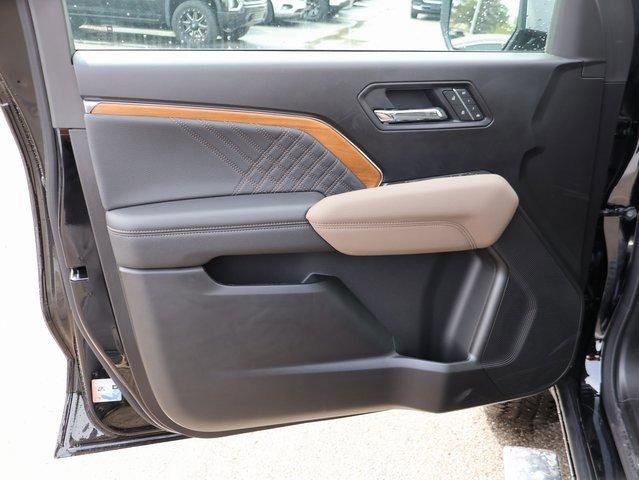 New 2025 GMC Canyon Denali image 23