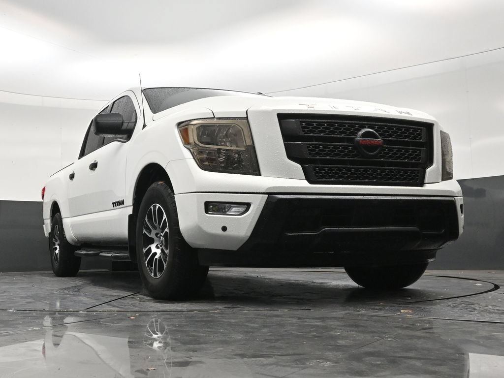 Used 2021 Nissan Titan SV w/ SV Convenience Package RWD image 25