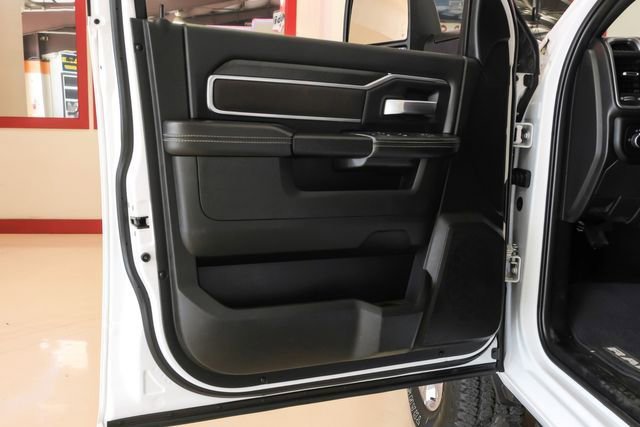 Used 2025 RAM 2500 Big Horn AWD/4WD image 39