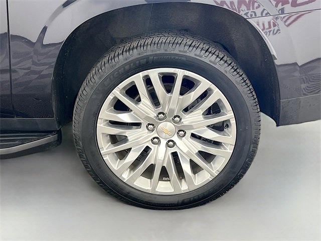 Used 2022 Chevrolet Suburban Premier image 37