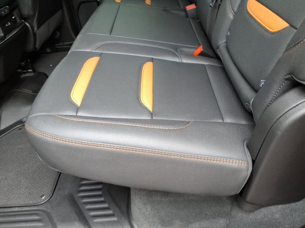 Used 2024 GMC Sierra 2500 AT4 w/ AT4 Premium Plus Package image 21