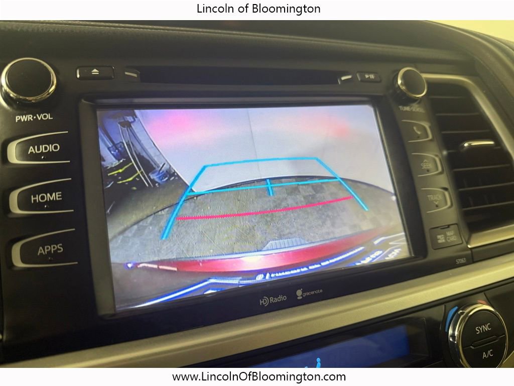 Used 2015 Toyota Highlander XLE image 43