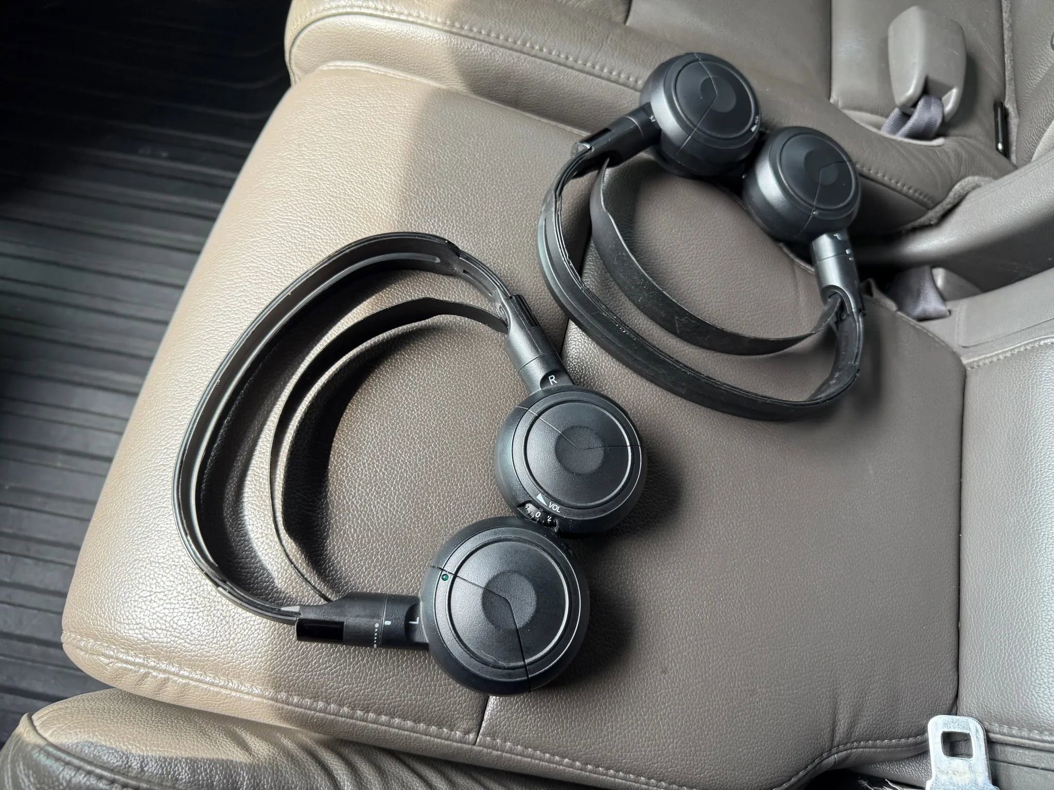 Used 2015 Honda Odyssey Touring Elite image 39
