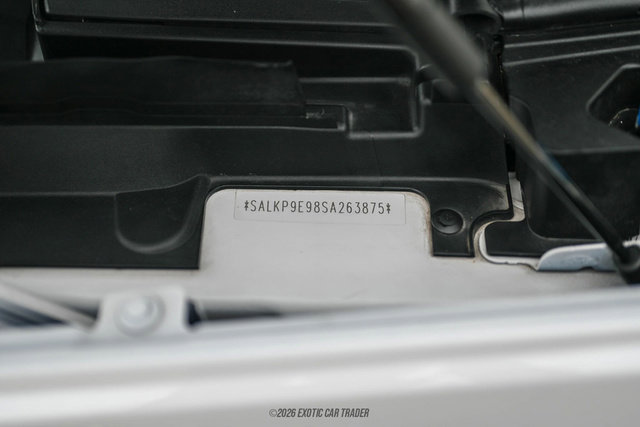 Used 2025 Land Rover Range Rover SE image 18