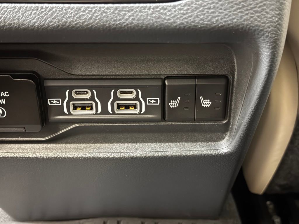 Used 2025 Jeep Grand Cherokee Limited 4xe w/ Luxury Tech Group II image 20