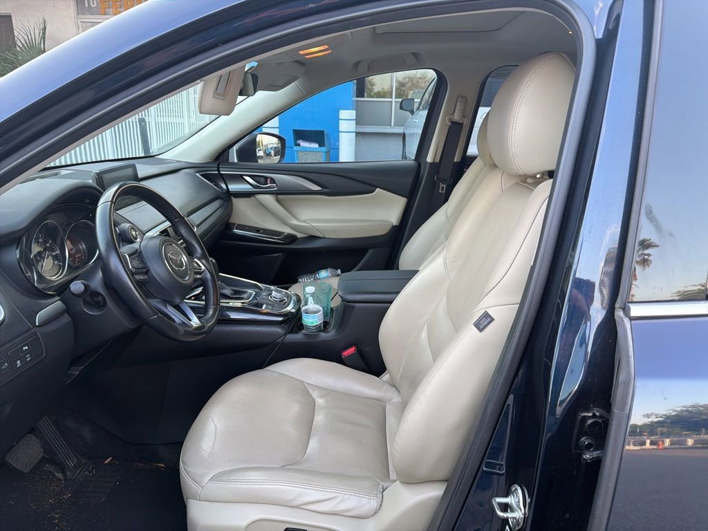 Used 2019 MAZDA CX-9 Touring w/ Touring Premium Package image 2