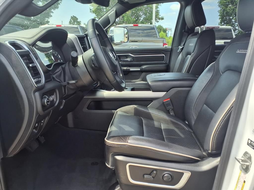 Used 2023 RAM 1500 Laramie AWD/4WD image 13