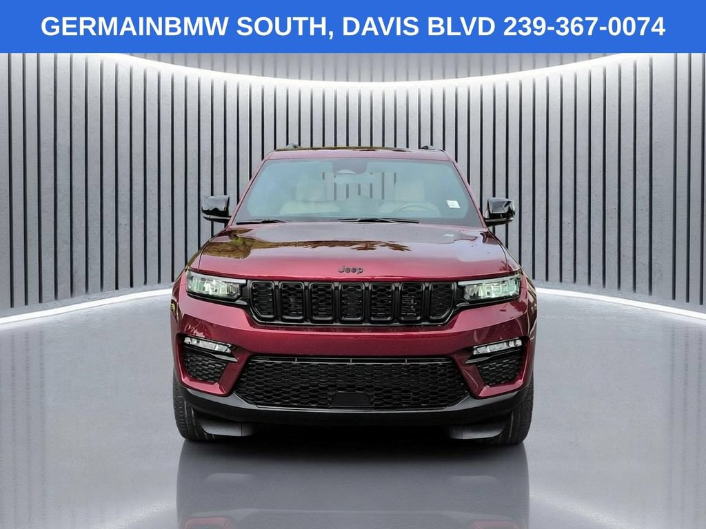 Used 2023 Jeep Grand Cherokee Limited w/ Black Appearance Package AWD/4WD image 10