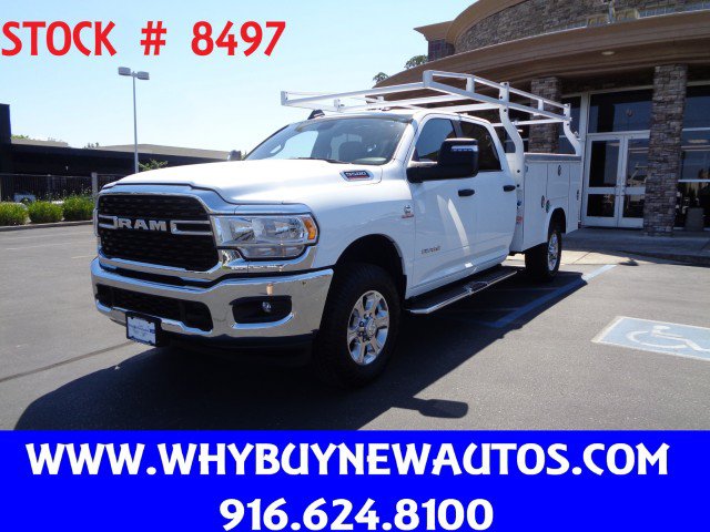 Used 2024 RAM 3500 Big Horn AWD/4WD image 1