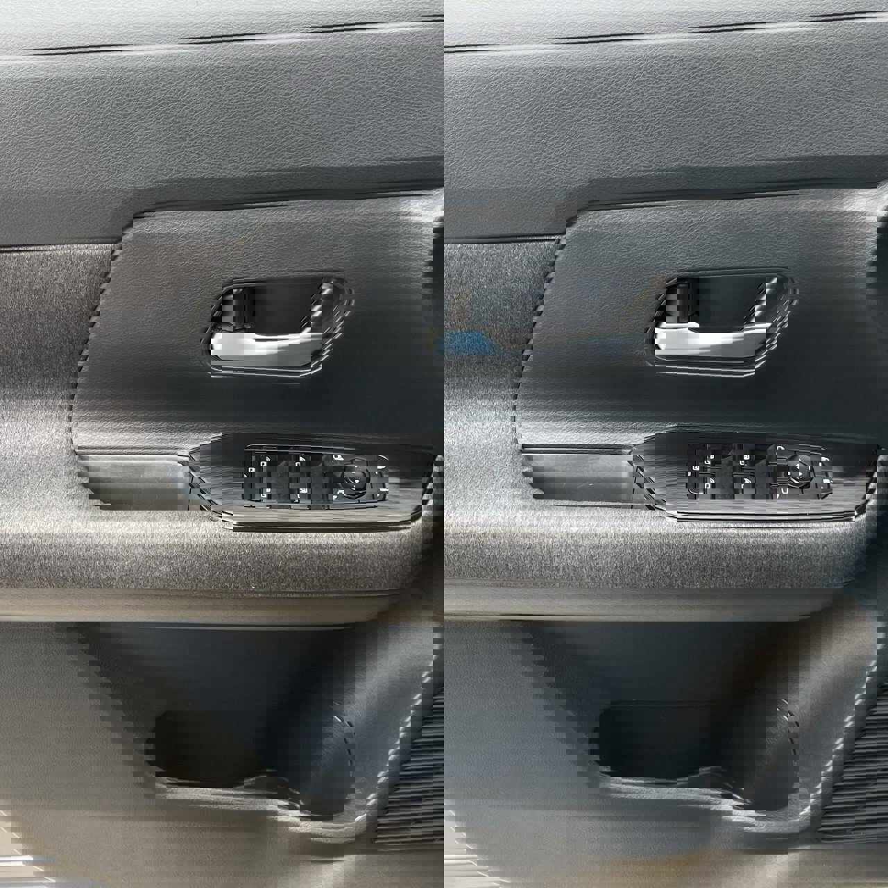 Used 2025 Nissan Kicks SV image 20