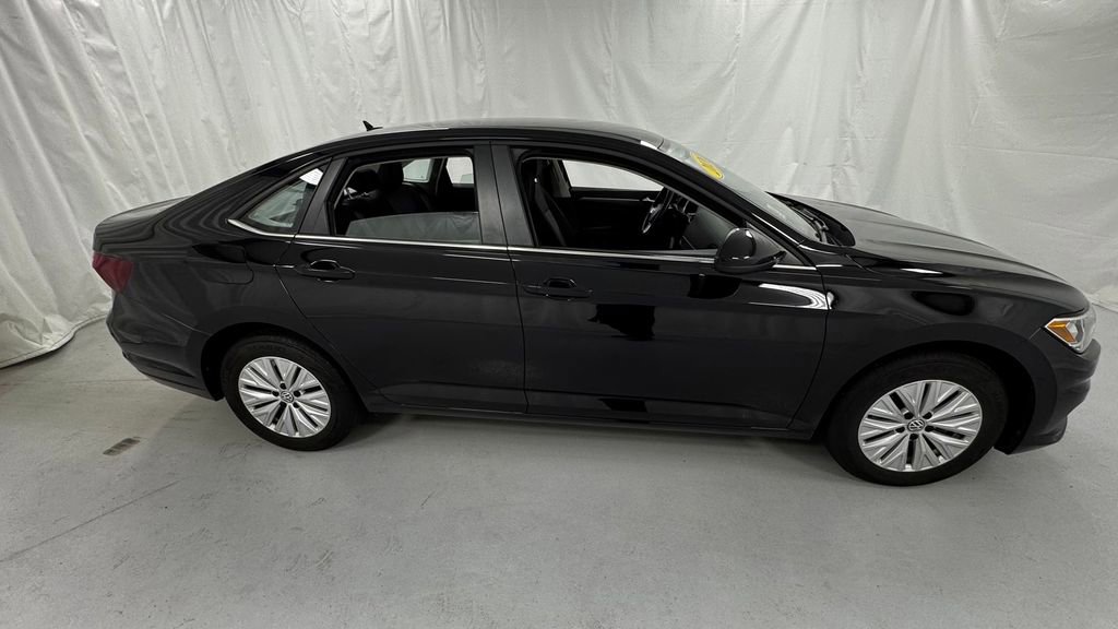 Used 2020 Volkswagen Jetta S w/ Driver Assistance Package FWD image 2
