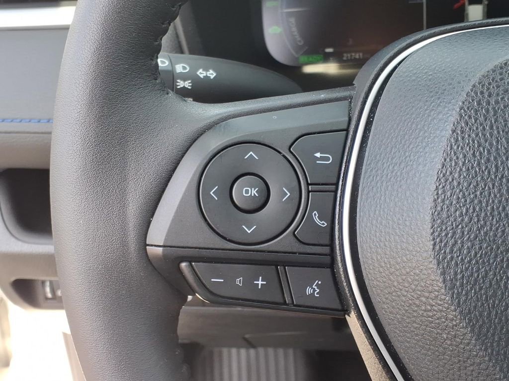 Used 2024 Toyota RAV4 XSE w/ Advanced Technology Package image 18