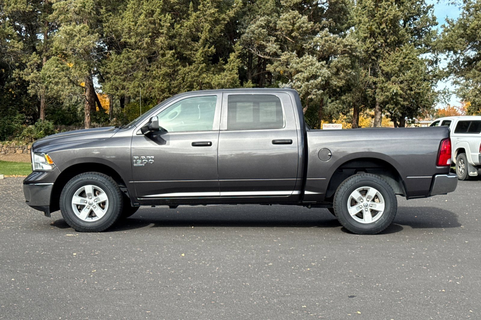 Used 2023 RAM 1500 Classic SLT w/ Trailer & Traction Group image 8