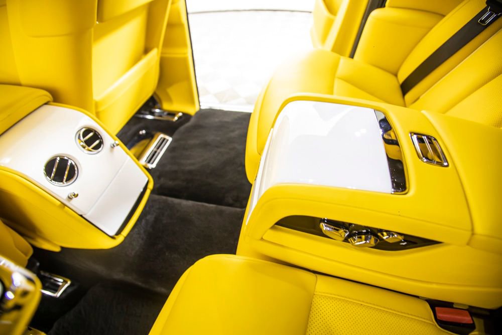 Used 2018 Rolls-Royce Phantom Sedan image 33