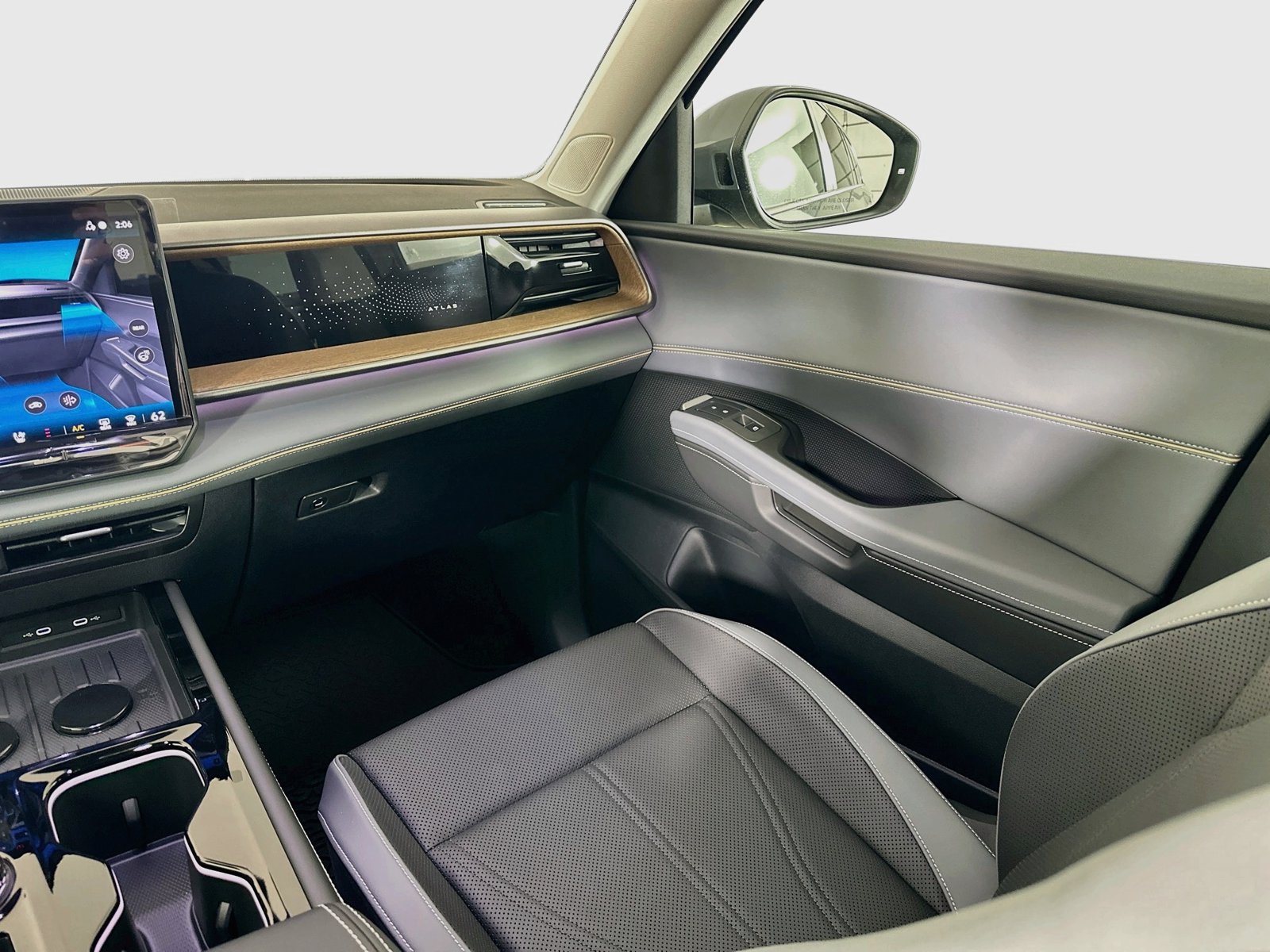 New 2027 Volkswagen Atlas SE AWD/4WD image 22