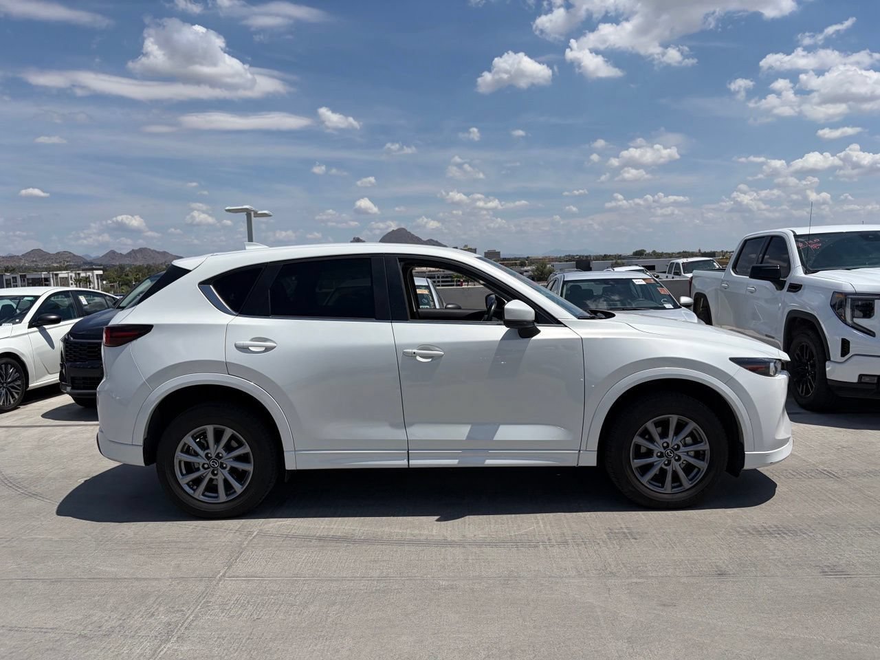 Used 2024 MAZDA CX-5 AWD 2.5 S w/ Preferred Package image 3
