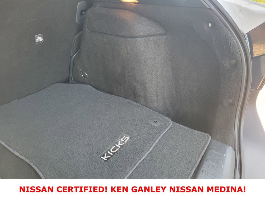 Certified 2025 Nissan Kicks SV AWD/4WD image 42