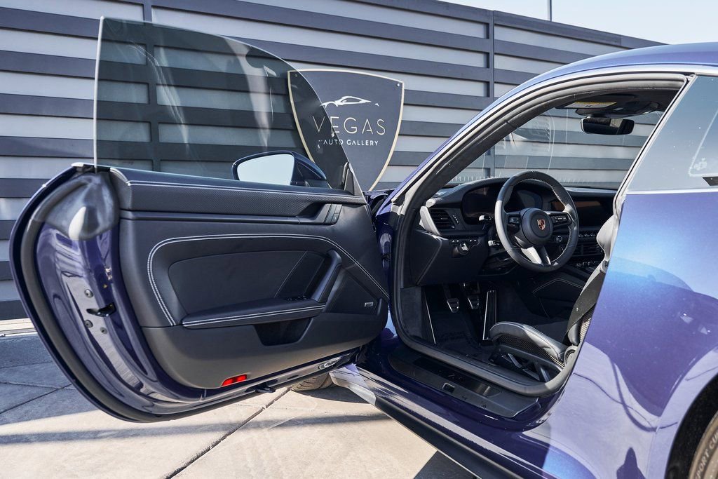 Used 2025 Porsche 911 GT3 w/ Chrono Package RWD image 32