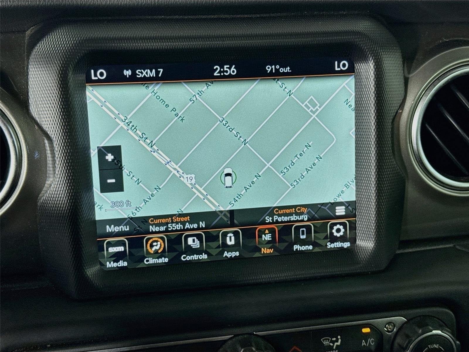 Used 2023 Jeep Gladiator Overland AWD/4WD image 16