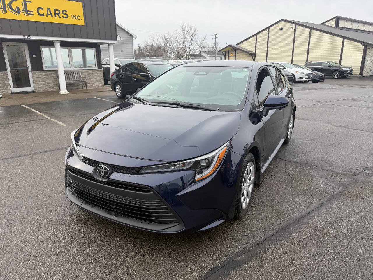 Used 2025 Toyota Corolla LE image 2