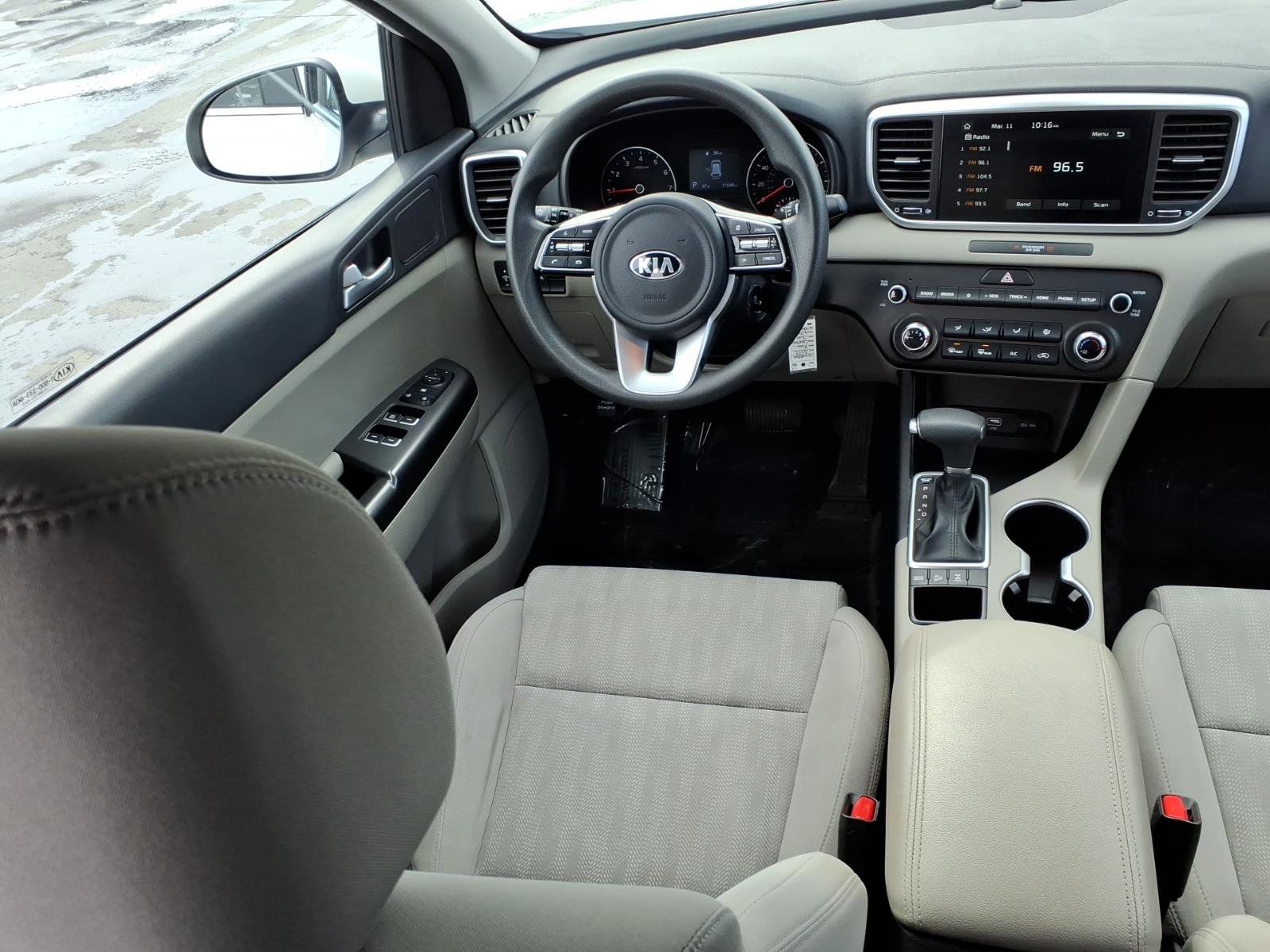 Used 2022 Kia Sportage LX image 10