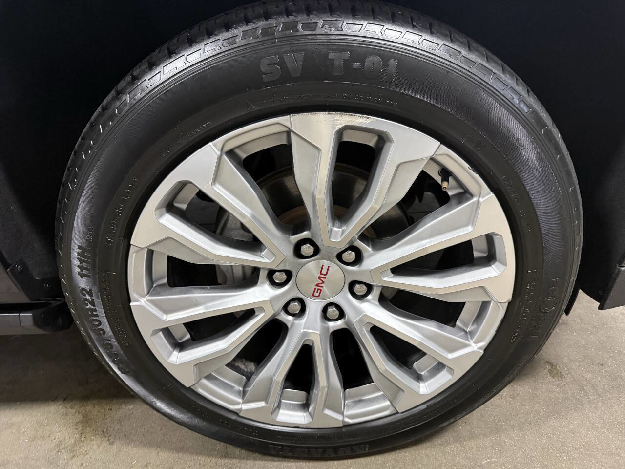 Used 2023 GMC Yukon Denali AWD/4WD image 7