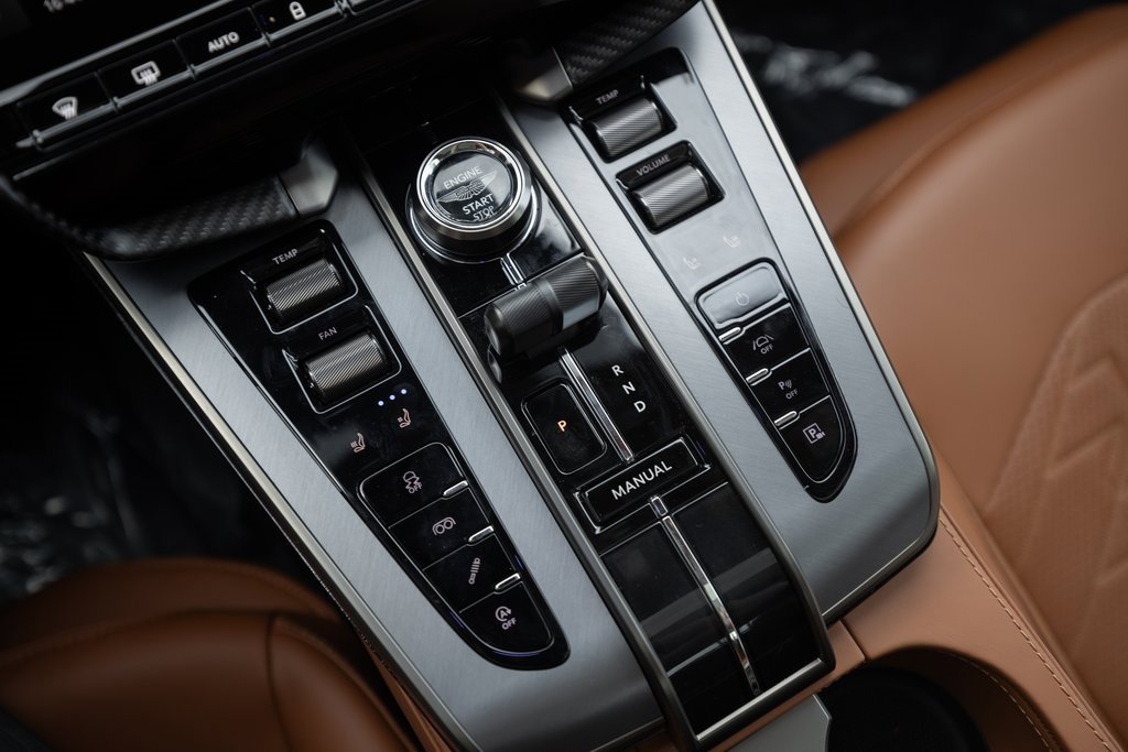 New 2025 Aston Martin Vanquish image 40