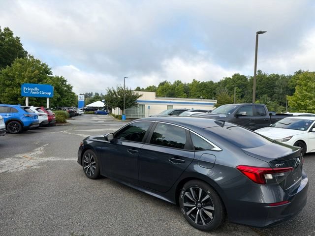 Used 2022 Honda Civic EX image 5