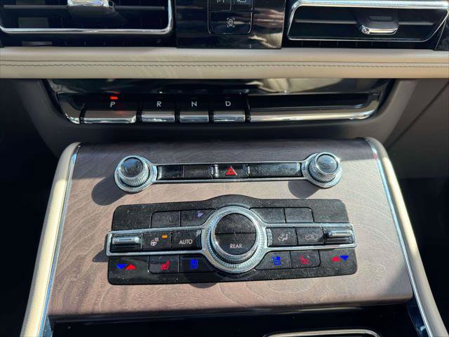 Used 2023 Lincoln Aviator Reserve w/ Elements Package Plus AWD/4WD image 31