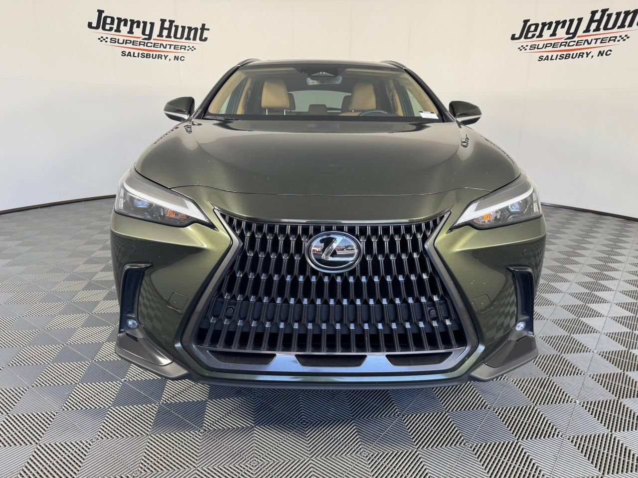 Used 2024 Lexus NX 250 FWD image 5