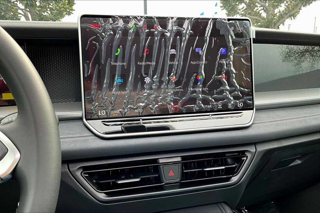 New 2026 Volkswagen Tiguan SE image 13