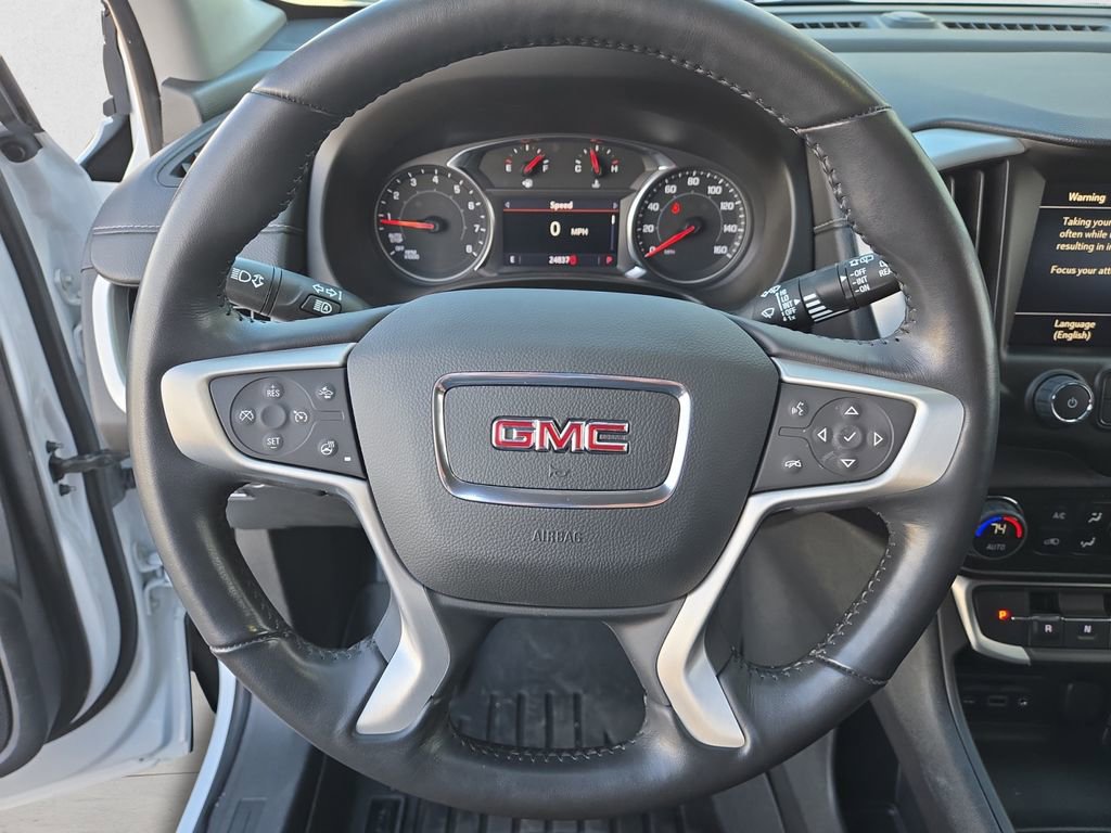 Used 2022 GMC Terrain SLT image 17