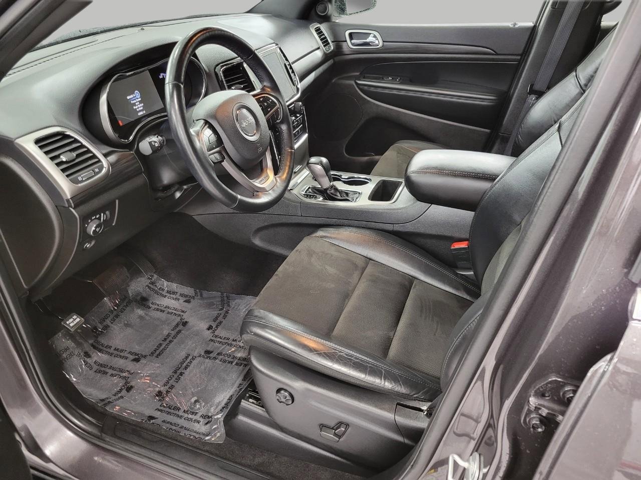 Used 2021 Jeep Grand Cherokee Laredo X AWD/4WD image 10