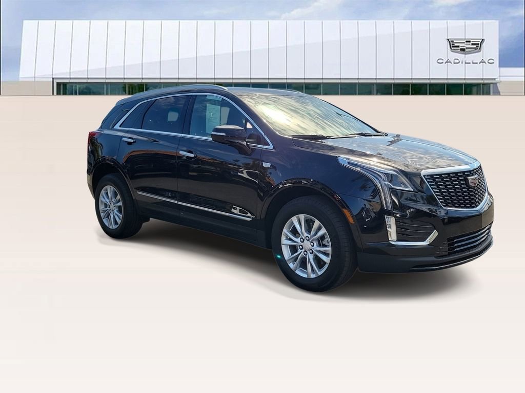 Used 2026 Cadillac XT5 Luxury FWD image 2