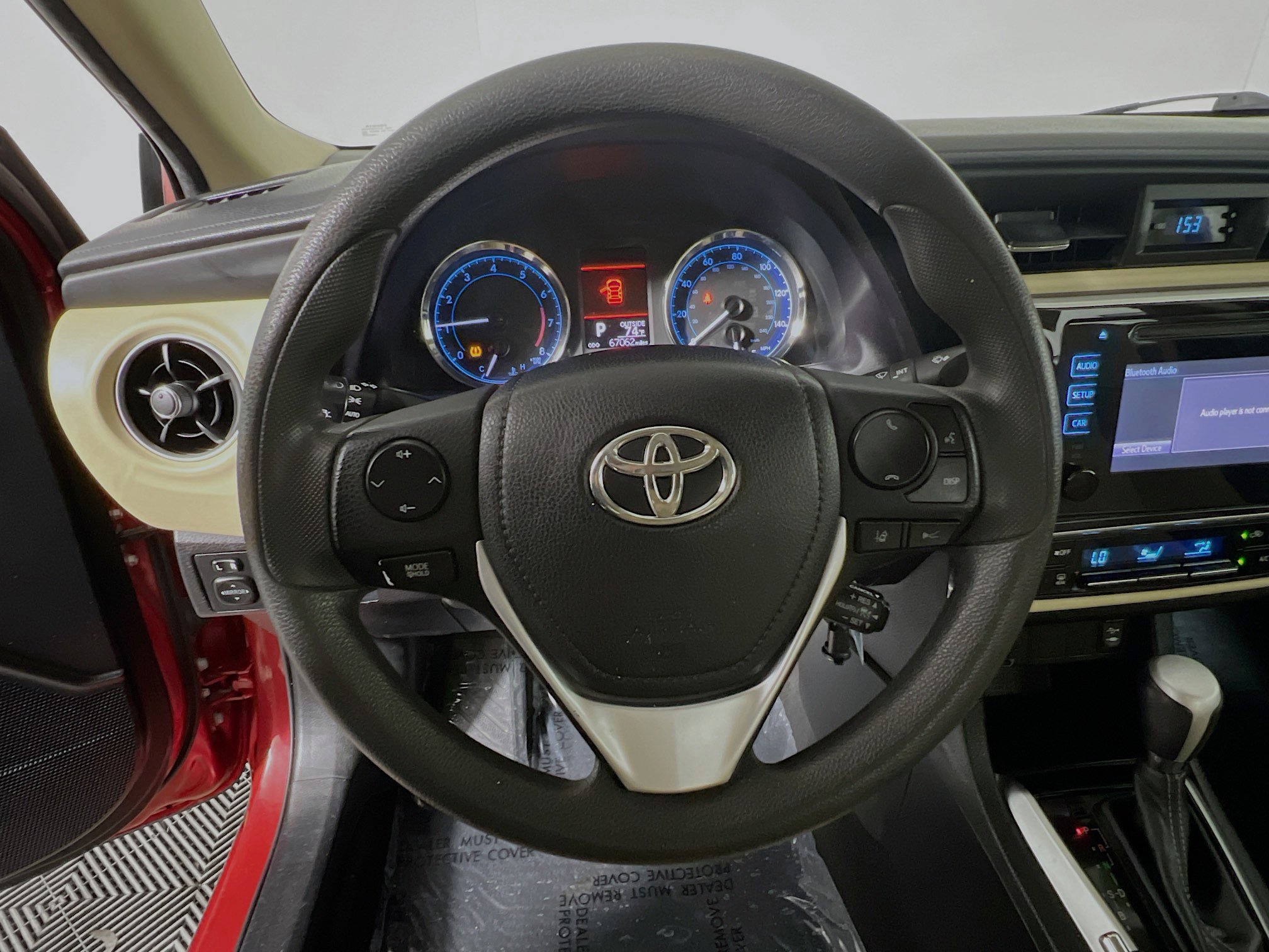Used 2018 Toyota Corolla LE image 17