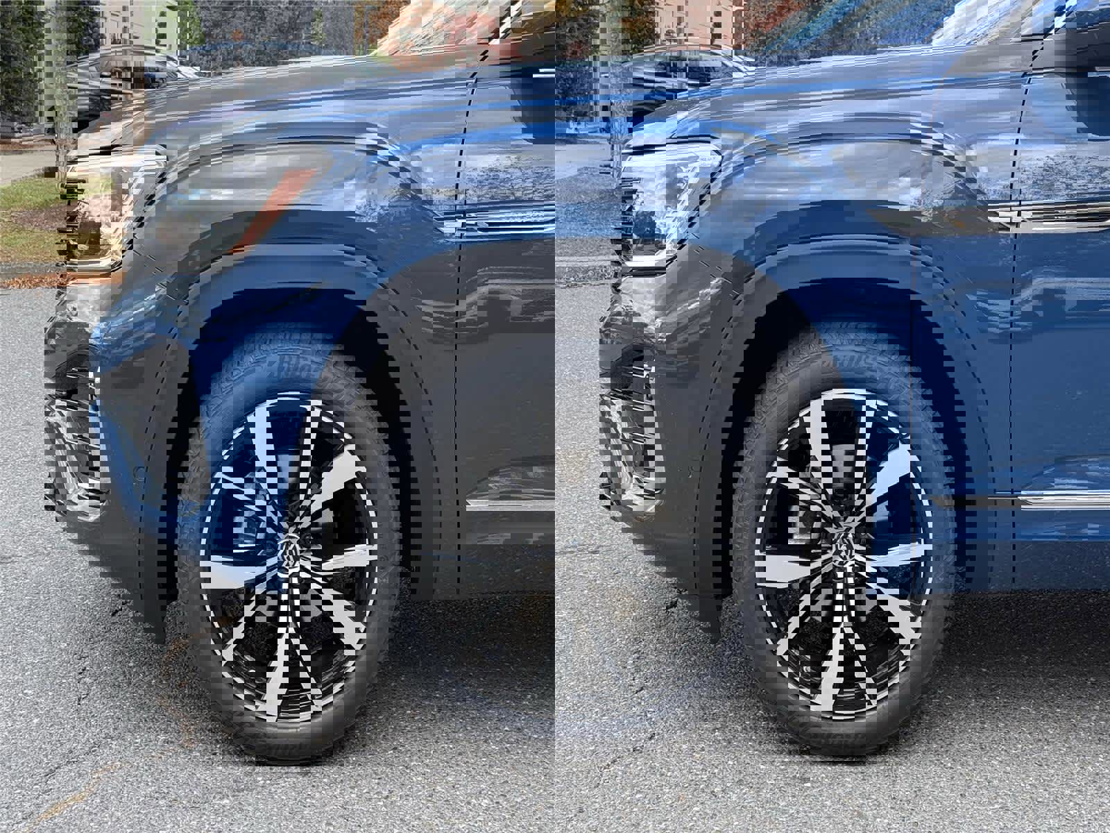 New 2026 Volkswagen Atlas Cross Sport SEL Premium R-Line image 8