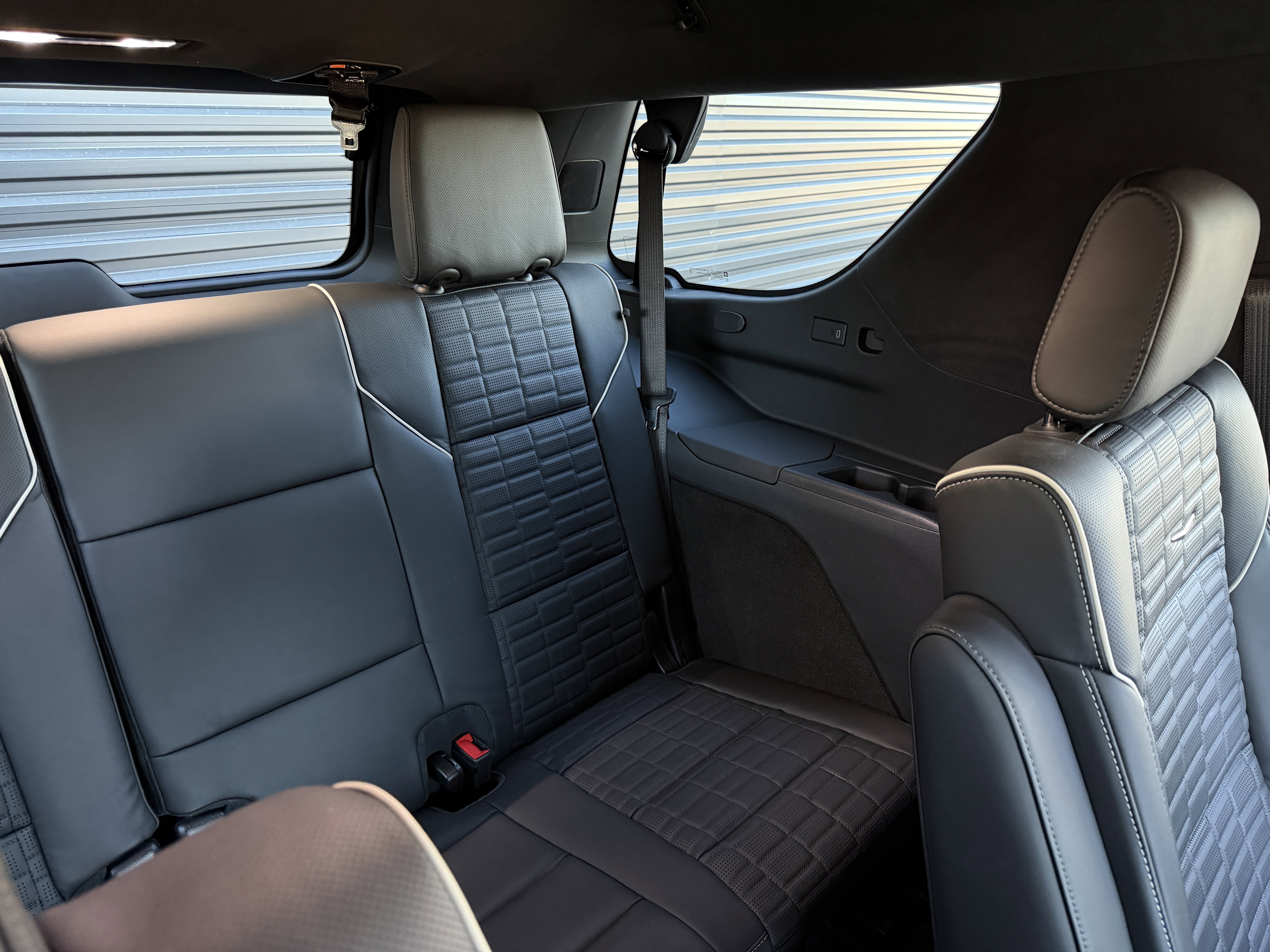 Used 2025 Cadillac Escalade V image 21