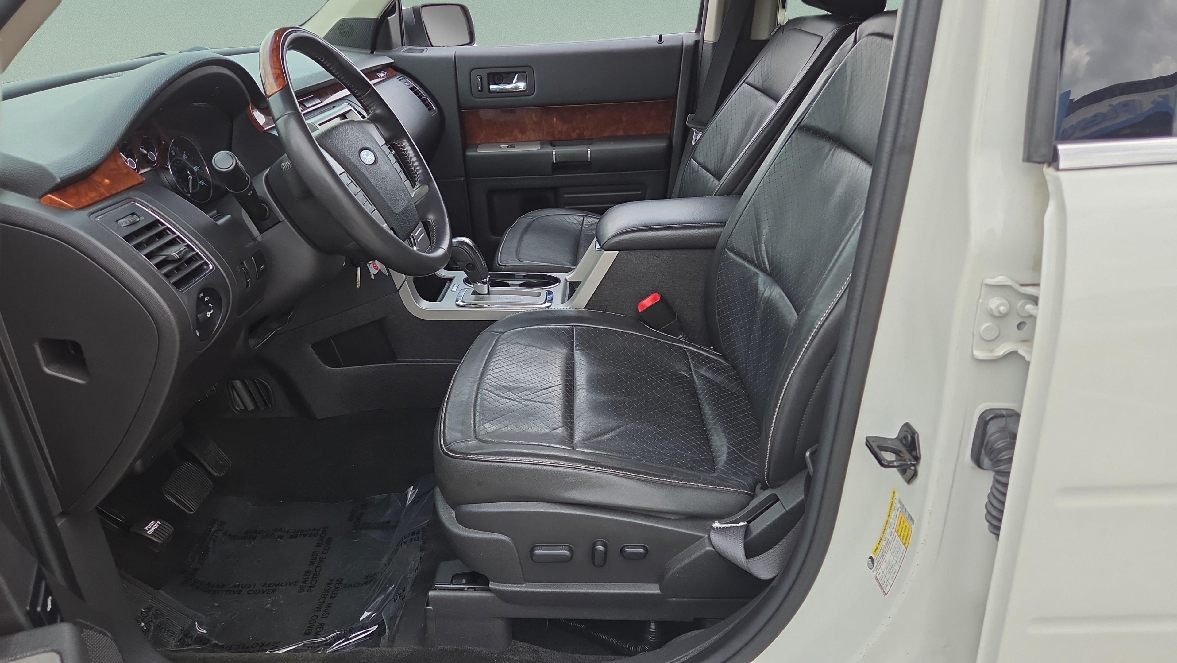 Used 2010 Ford Flex Limited FWD image 9