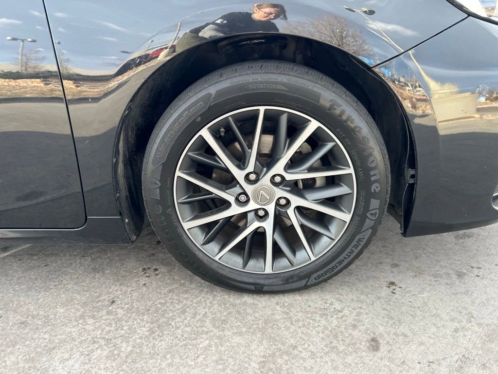 Used 2017 Lexus ES 350 w/ Navigation System Package image 34