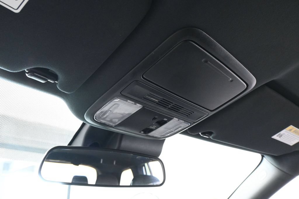 Used 2022 Honda Pilot Sport image 26