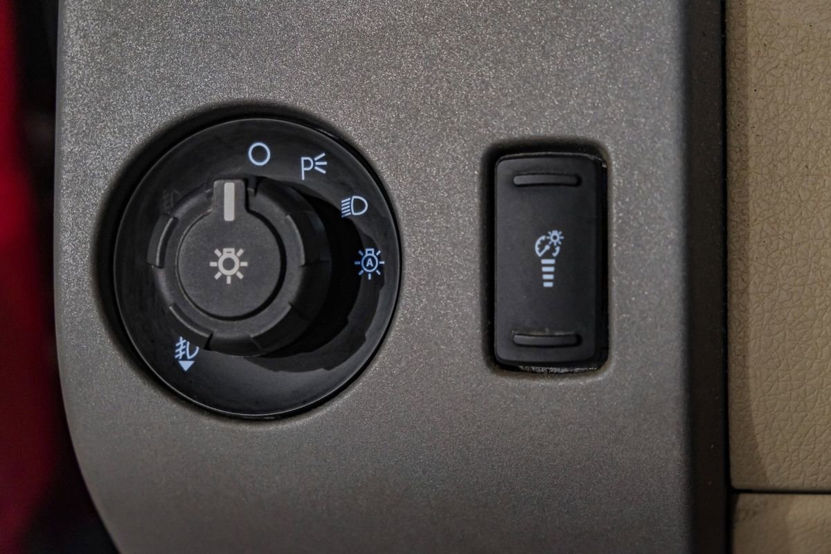 Used 2013 Ford F350 Lariat w/ Lariat Ultimate Pkg image 27