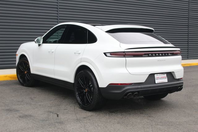 New 2026 Porsche Cayenne Base image 3