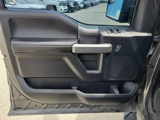 Used 2016 Ford F150 XLT w/ Equipment Group 302A Luxury AWD/4WD image 21