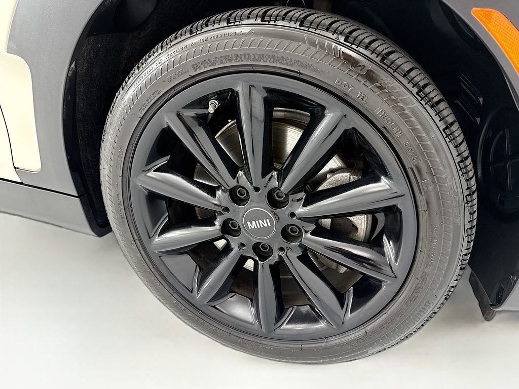 Used 2019 MINI Cooper Clubman S image 30