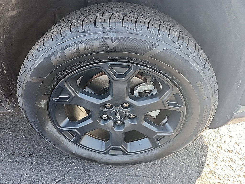 Used 2020 Toyota RAV4 TRD Off-Road image 10