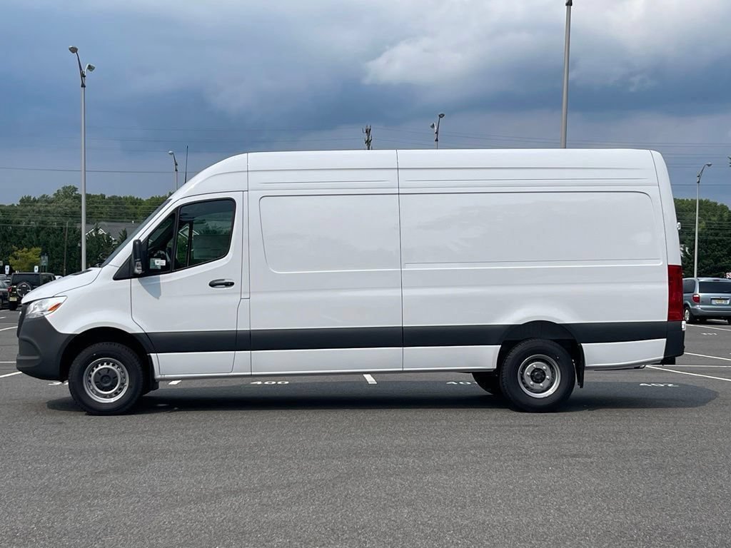 New 2026 Mercedes-Benz Sprinter 3500 image 2