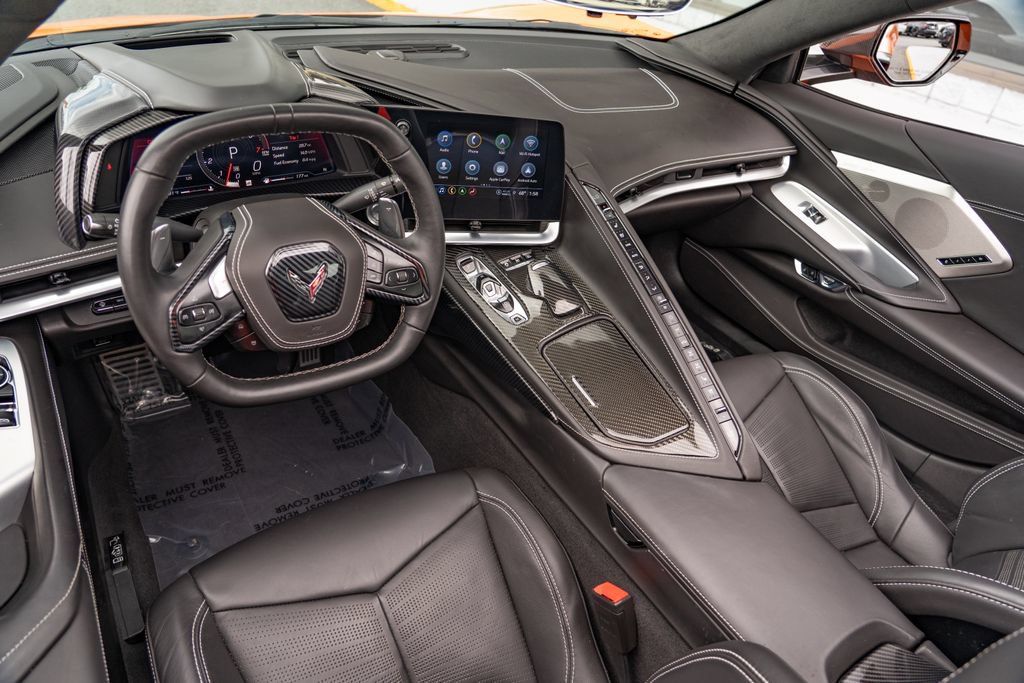 Used 2022 Chevrolet Corvette Stingray Premium Cpe w/ Z51 Performance Package RWD image 17