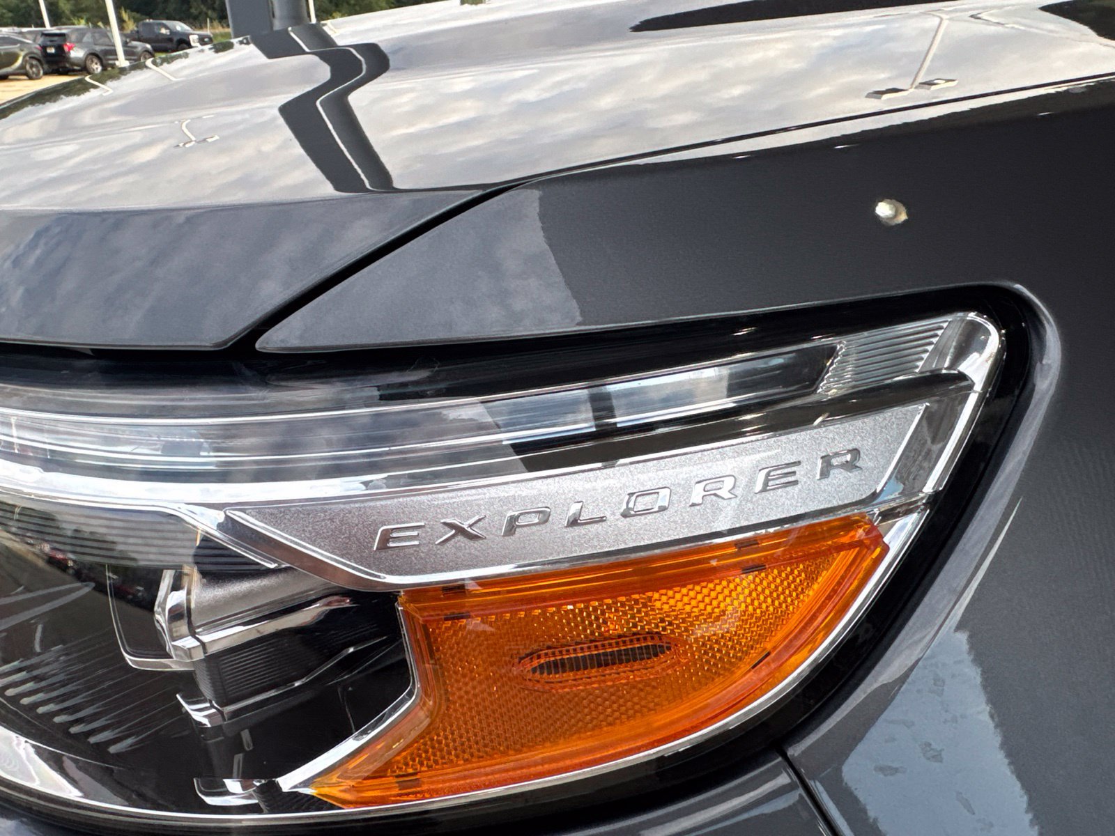 Certified 2024 Ford Explorer XLT w/ Equipment Group 202A AWD/4WD image 14